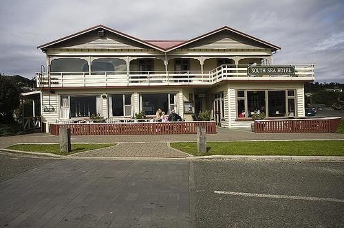South Sea Hotel - Stewart Island Half-moon Bay Eksteriør bilde